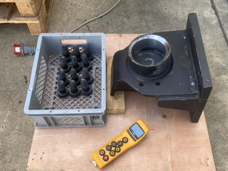 Wandschwenkkran mit Hubwerk, Schwenkantrieb und Katzfahrwerk