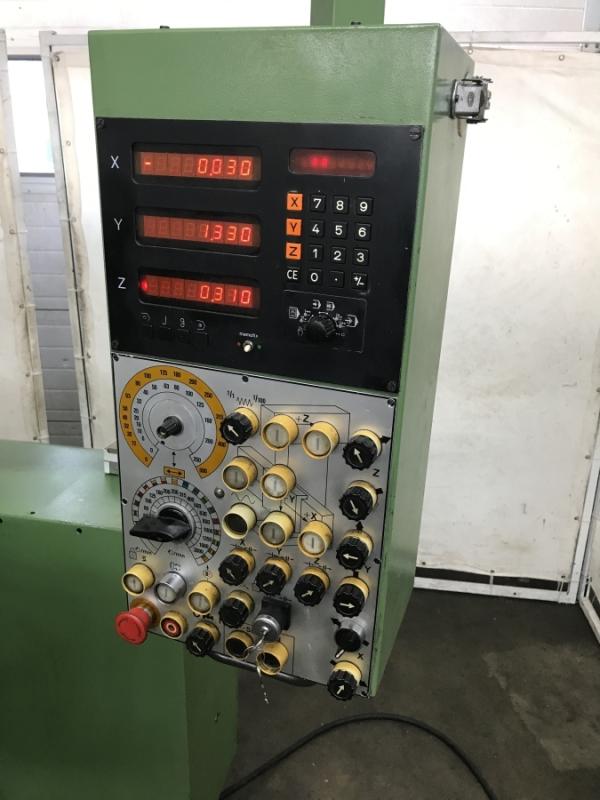 Univ. Werkzeugfräsmaschine, Fräsmaschine mit Handrädern und Digitalanzeige HEIDENHAIN