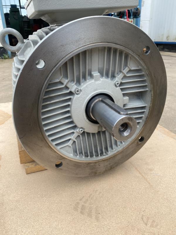 Drehstrom Elektromotor 30 kW Drehstrommotor Kraftstrommotor, E-Motor, Käfigläufer, Asynchronmotor Drehstrom Elektromotor 30 kW Drehstrommotor Kraftstrommotor, E-Motor, Käfigläufer, Asynchronmotor