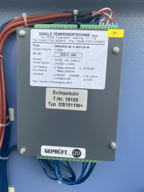 Universal Temperiergerät Oil Advanced mit Elektroheizung und Anschlüssen für Fremdkühlung