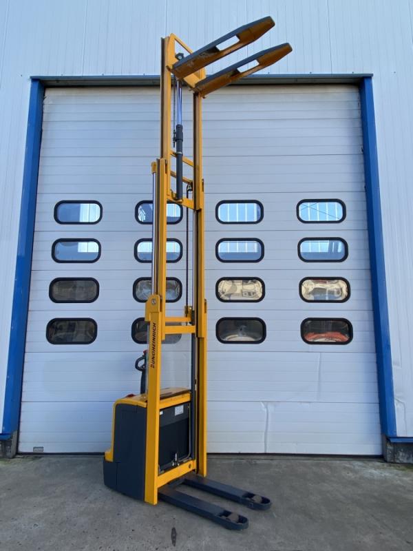 Elektro - Gehstapler, Deichselstapler + Neue Batterie