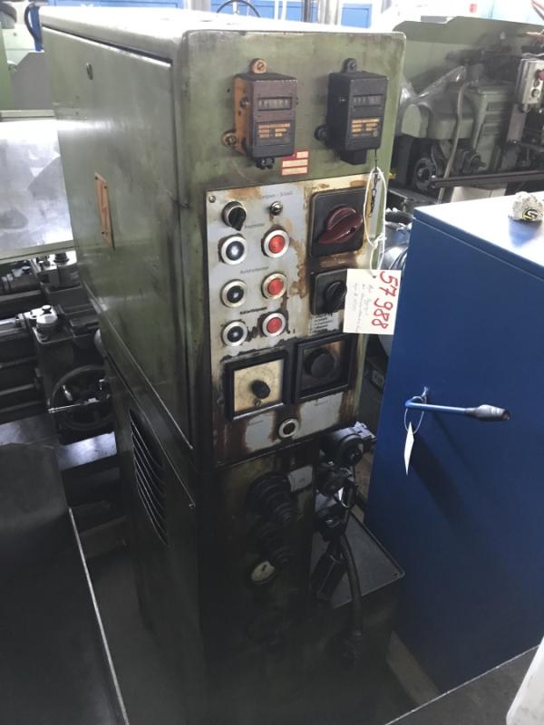 Hydraulikaggregat mit Hydraulikpumpe, Hydraulik Aggregat von einer Gewinderollmaschine, Kaltwalzmaschine, Gewindewalzmaschine Hydraulikaggregat mit Hydraulikpumpe, Hydraulik Aggregat von einer Gewinderollmaschine, Kaltwalzmaschine, Gewindewalzmaschine