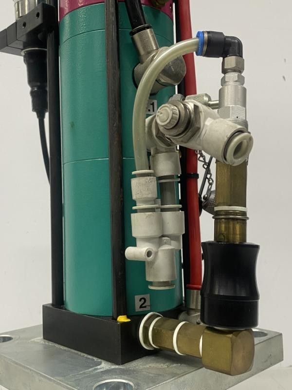 Kraftpaket, Pneumohydraulischer Zylinder, Hydro-Pneumatikpresse