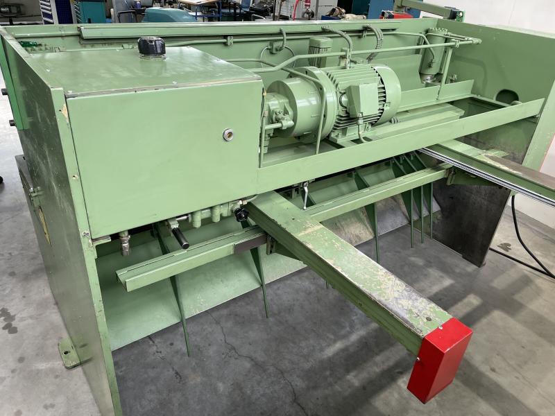 Hydraulische Tafelschere Hydraulische Tafelschere