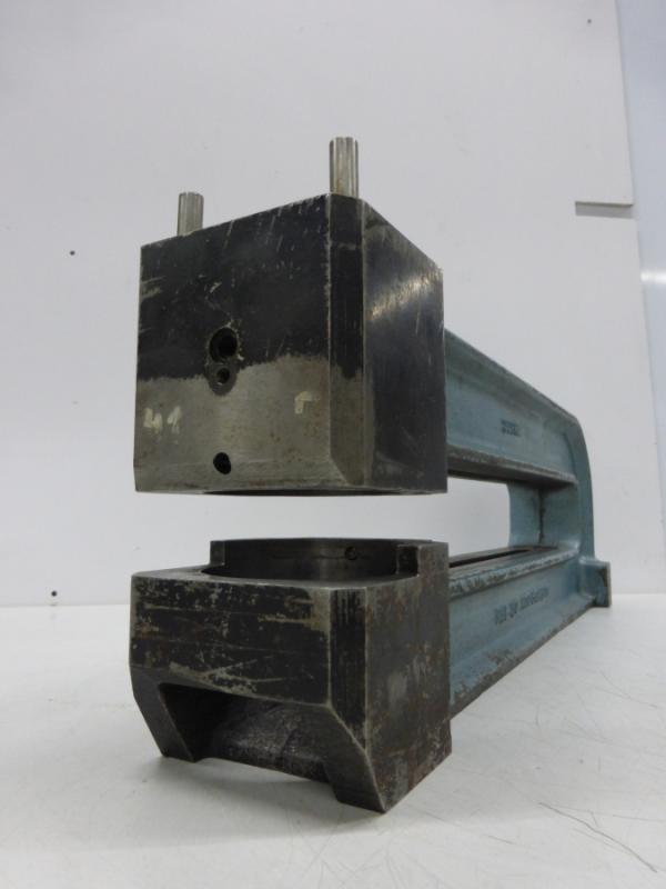 Stanzbügel, Stanzeinheit