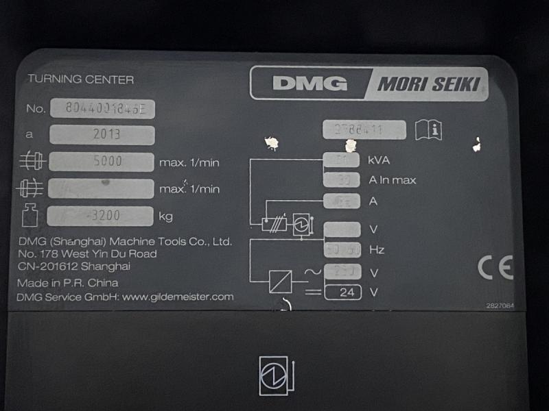 CNC Drehmaschine mit angetriebenen Werkzeugstationen