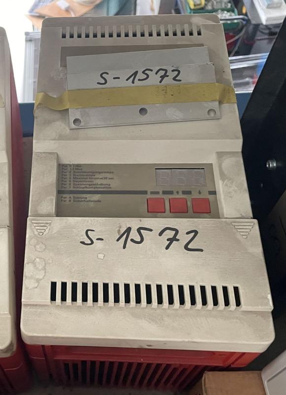 Frequenzumrichter für Drehstrommotor