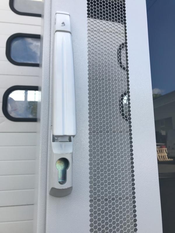 Serverschrank, Serverrack, Netzwerkschrank, PC-Schrank Schaltschrank, Steuerschrank 