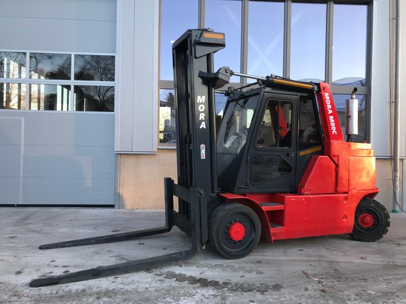 Diesel - Gabelstapler, Traglast 8000 kg, Kompaktstapler, Hubhöhe 3800 mm