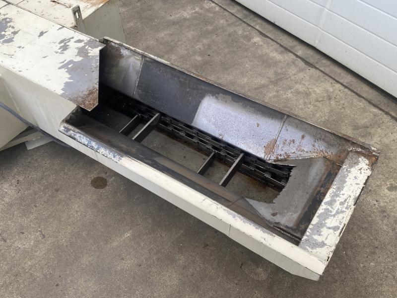 Späneförderer, Kratzförderer mit Kühlmittelbehälter