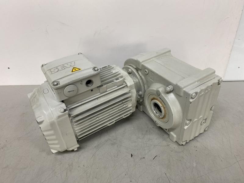 Getriebemotor, Elektromotor, Winkelgetriebemotor Flachgetriebemotor