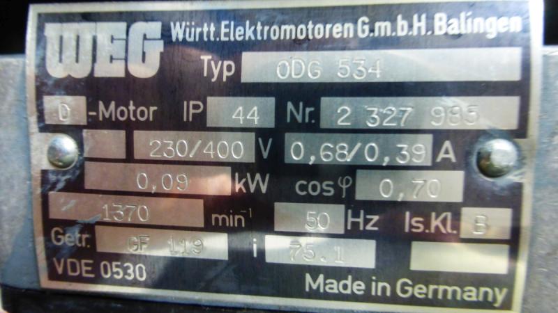 Getriebemotor mit Winkelgetriebe, Elektromotor