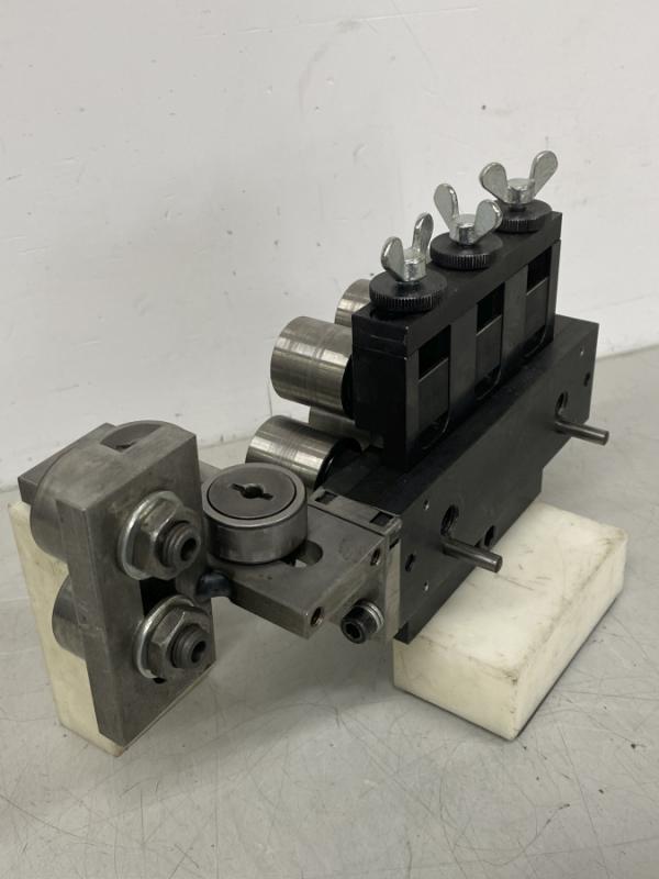 Rollenrichtapparat, Drahtrichtgerät, Richtapparat für Runddraht, Bandrichtgerät