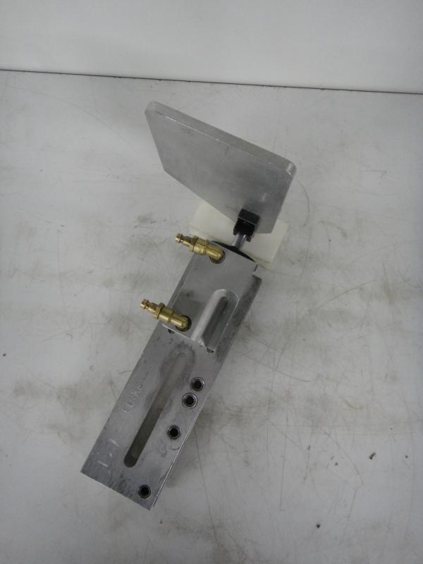 Pneumatische Schwenkspanner DE-STA-CO Schwenkzylinder, Schwenkantrieb, Druckluftspanner