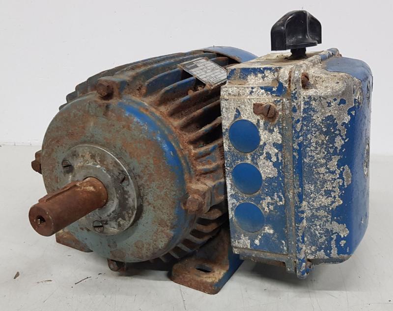 Drehstrom Elektromotor 2,2 kW (B3) mit Stern-Dreieck Schalter