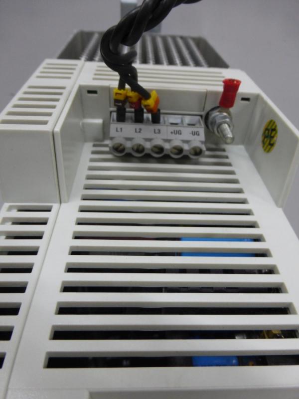 AC- Servoantrieb, Servosteller, Servoumrichter, Servo- Positionierregler Global Drive  Servoregler, Antriebsregler, Frequenzumrichter