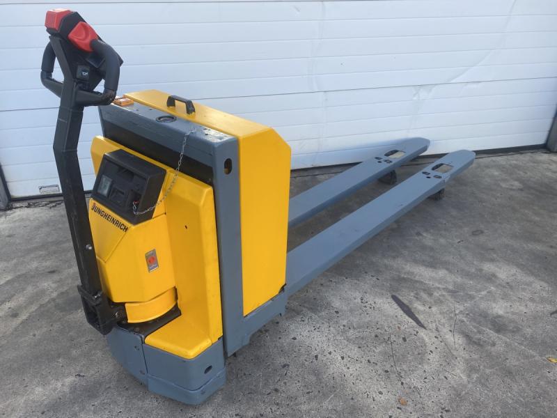 Elektro-Gehstapler, Niederflurhubwagen, Ameise, Deichselstapler Elektro-Gehstapler, Niederflurhubwagen, Ameise, Deichselstapler