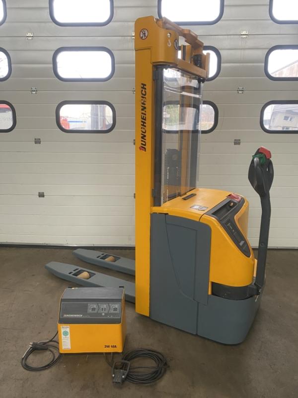 Elektro - Gehstapler, Deichselstapler, Traglast 1400 kg, Hubhöhe 3200 mm