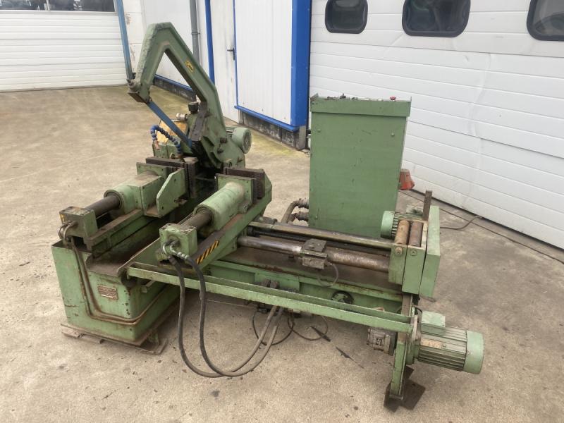 Hydr. Bügelsägeautomat mit Materialvorschub Ø 250 mm