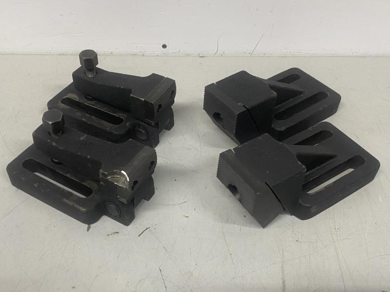 4 Stück Spannelemente, Niederzugspanner, Stabilspannbacken, Spannpratze