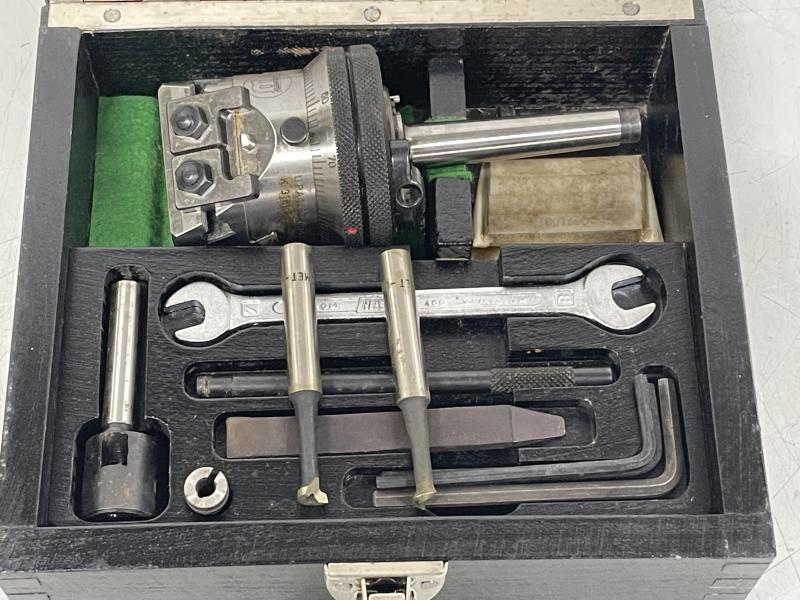 Universal Plan- und Ausdrehkopf, mit Aufnahme MK1