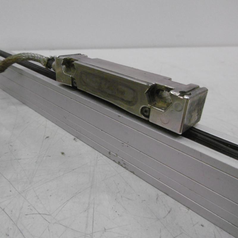 Glasmaßstab, inkrementales Längenmesssystem, Linear Scale, Maßstab mit Glaslineal für Positionsanzeige Glasmaßstab, inkrementales Längenmesssystem, Linear Scale, Maßstab mit Glaslineal für Positionsanzeige