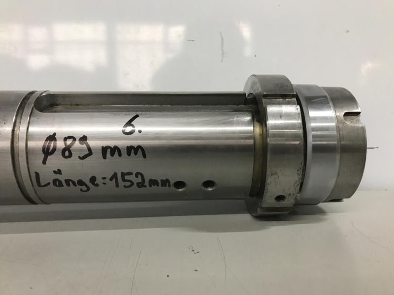 Exzenterwelle für eine Stanz- Nibbelmaschine