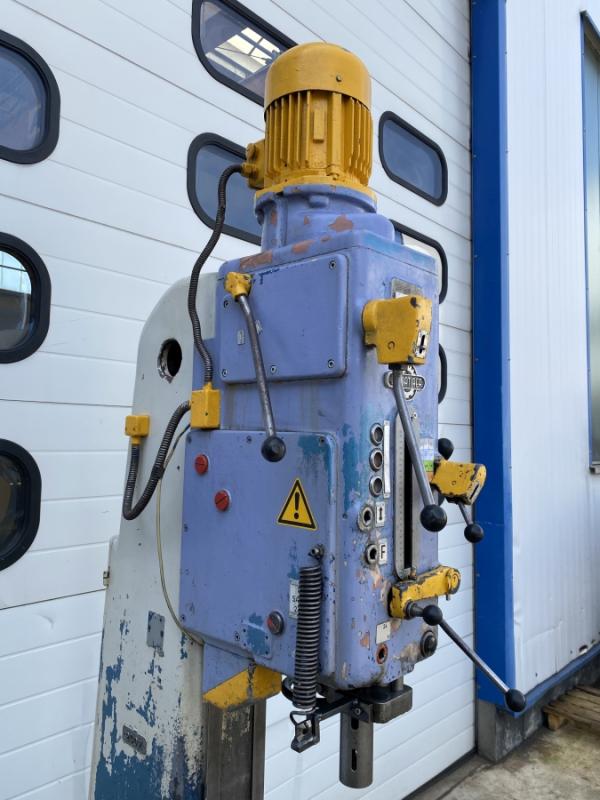 Kastenständerbohrmaschine, Getriebebohrmaschine