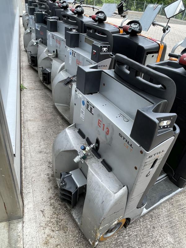 8 Stück Schlepper für Logistikzug Zugfahrzeuge, Routenzug für Logistikzüge 8 Stück Schlepper für Logistikzug Zugfahrzeuge, Routenzug für Logistikzüge