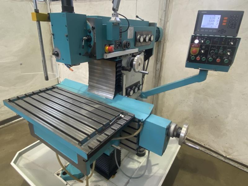 Univ. Werkzeugfräsmaschine 