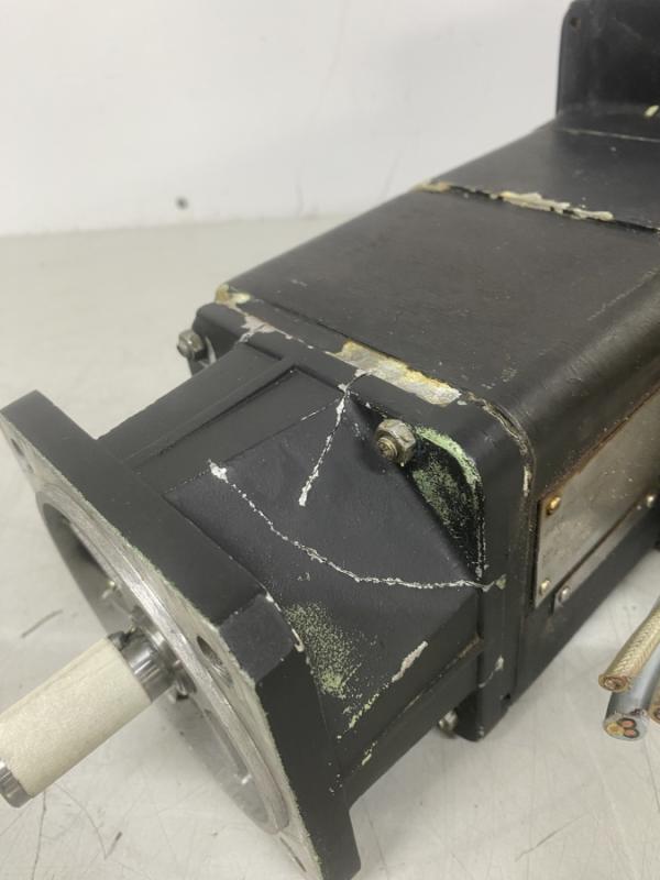 Permanentmagnet Gleichstrom-Servomotor mit HEIDENHAIN Drehgeber Permanentmagnet Gleichstrom-Servomotor mit HEIDENHAIN Drehgeber