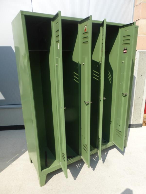 Garderobenschrank, Umkleidespind mit 4 Türen