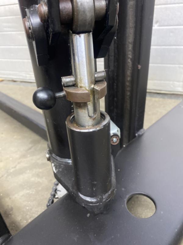 Hochhubwagen - Gehstapler, Deichselstapler