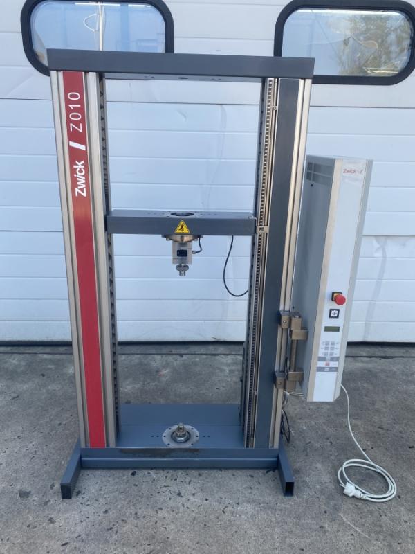 Statische Materialprüfmaschine Universalprüfmaschine AllroundLine mit zwei Prüfräumen