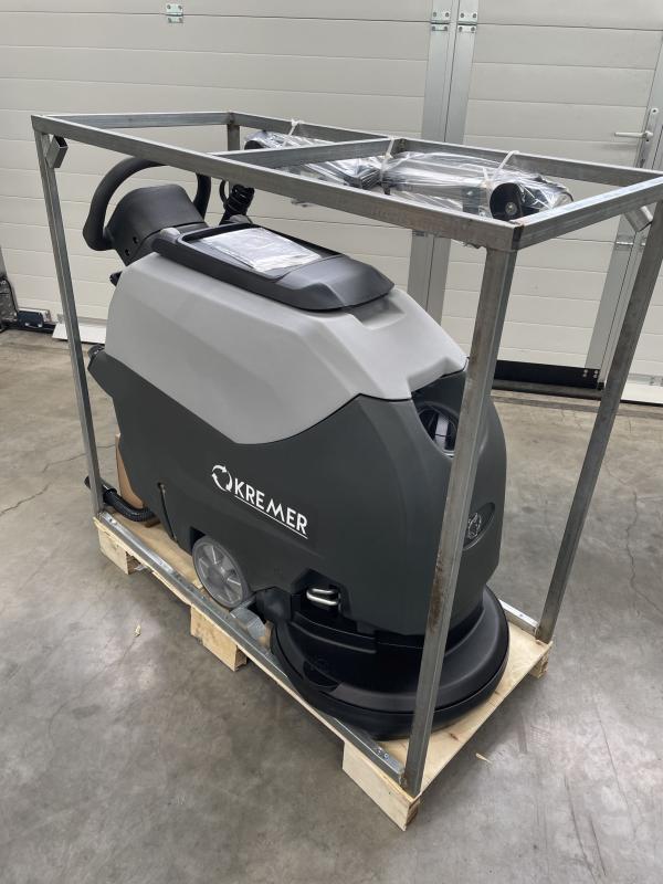 Neue Scheuersaugmaschine, Bodenreinigungsmaschine Neue Scheuersaugmaschine, Bodenreinigungsmaschine