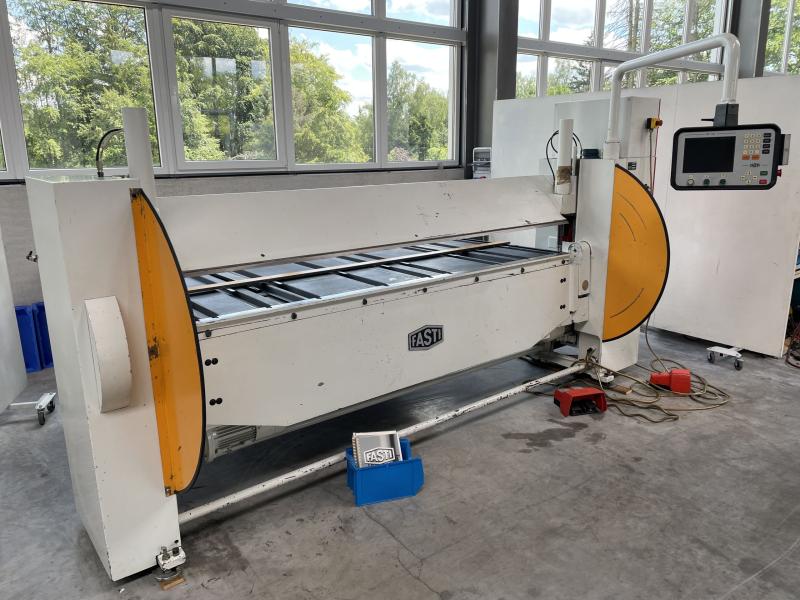 Schwenkbiegemaschine Schwenkbiegemaschine