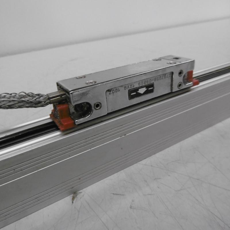 Glasmaßstab, inkrementales Längenmesssystem, Linear Scale, Linear Encoder, Maßstab mit Glaslineal für Positionsanzeige