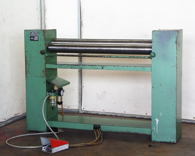 Pneumatische Falzanbiegemaschine, Falzmaschine zur Blechfalz Vorbiegung