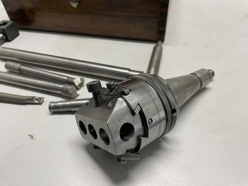 Universal Plan- und Ausdrehkopf, Spindelwerkzeug, Spindelkopf mit SK40 Universal Plan- und Ausdrehkopf, Spindelwerkzeug, Spindelkopf mit SK40