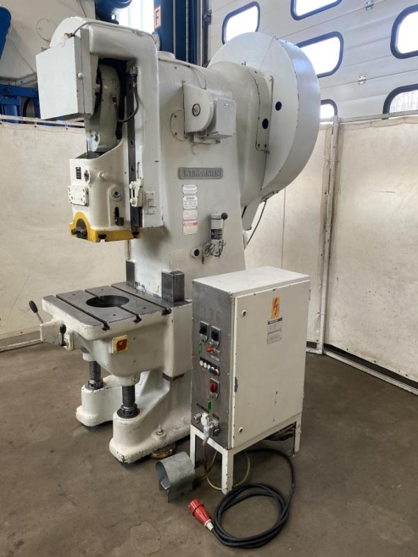 Einständer - Exzenterpresse mit UVV