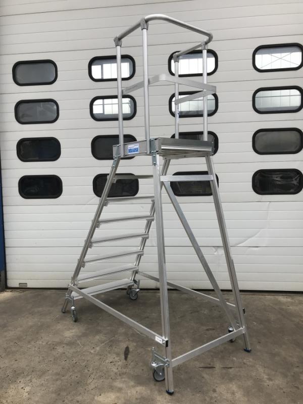 Fahrbare Podestleiter, ALU Plattformtreppe 7 Stufen + Podest