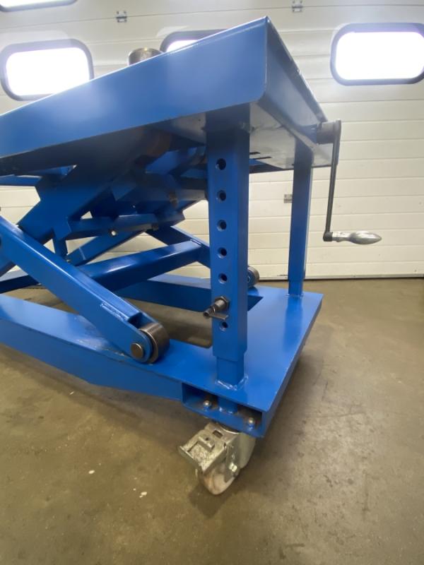 Mechanischer Scherenhubtisch, Idealer Unterbau für 3D Schweißtisch bis 2000 kg