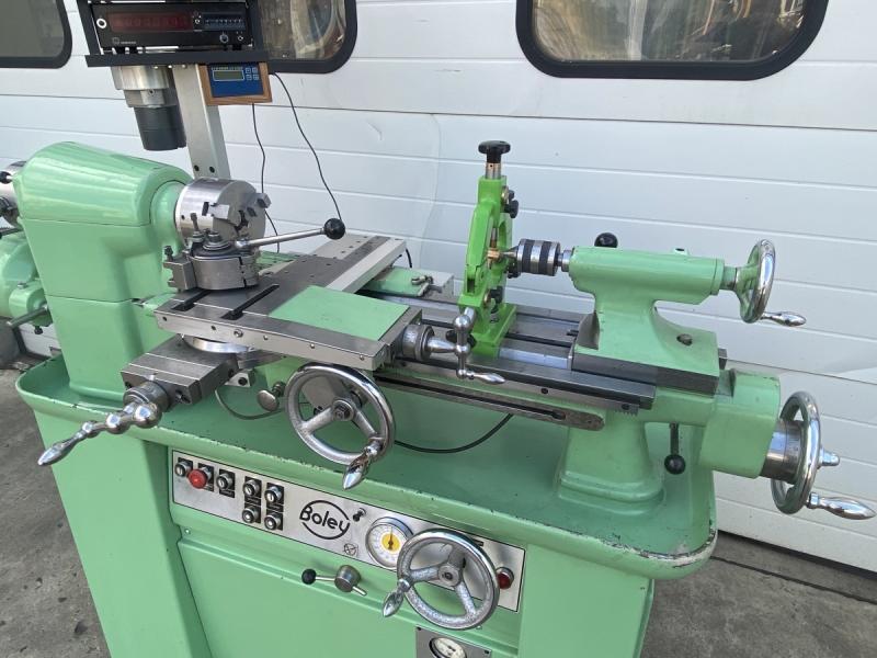 Universal Präzisions Drehmaschine mit viel Zubehör