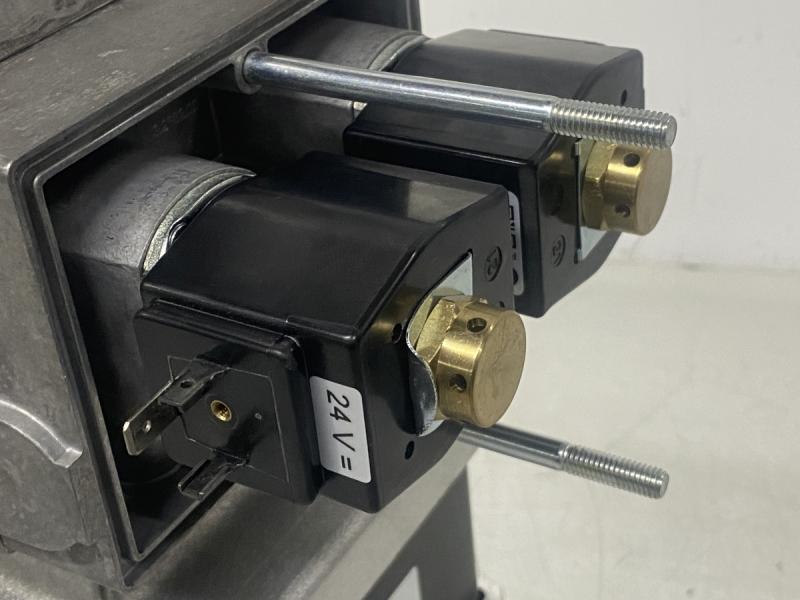 Pressensicherheitsventil, PSV-Ventil, Zwillingsventil, Wegeventil Neu - unbenutzt