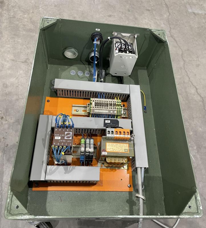 Hydraulikaggregat bis 500 bar für Mobil-Clinchzange oder Mobilformer Hydraulikaggregat bis 500 bar für Mobil-Clinchzange oder Mobilformer