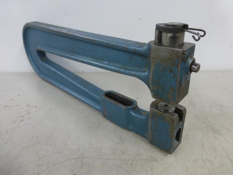 Stanzbügel, Stanzeinheit