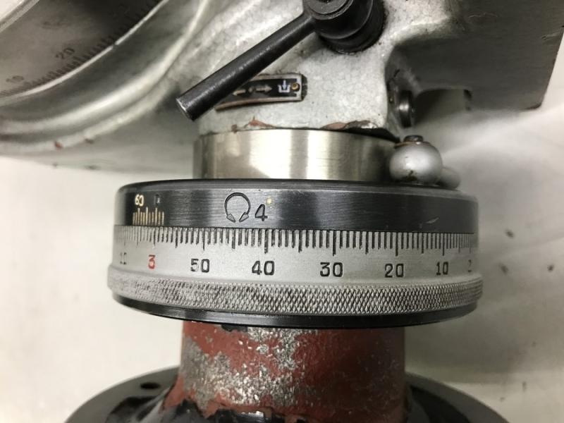 Rundtisch, Rundteiltisch mit Kurbel und Skala zum direkten + indirekten Teilen, Vertikal+Horizontal