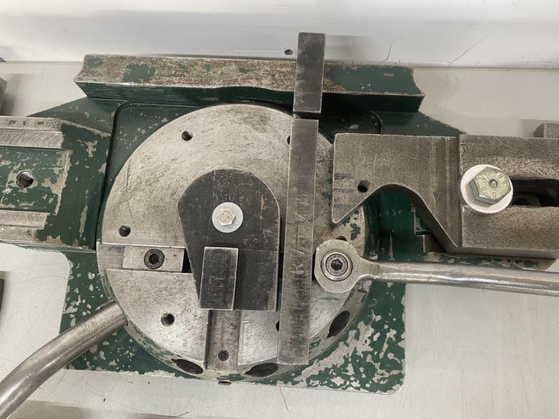 Manueller Handrohrbieger, Rohrbiegegerät bis Ø 16 mm, Dornbiegemaschine