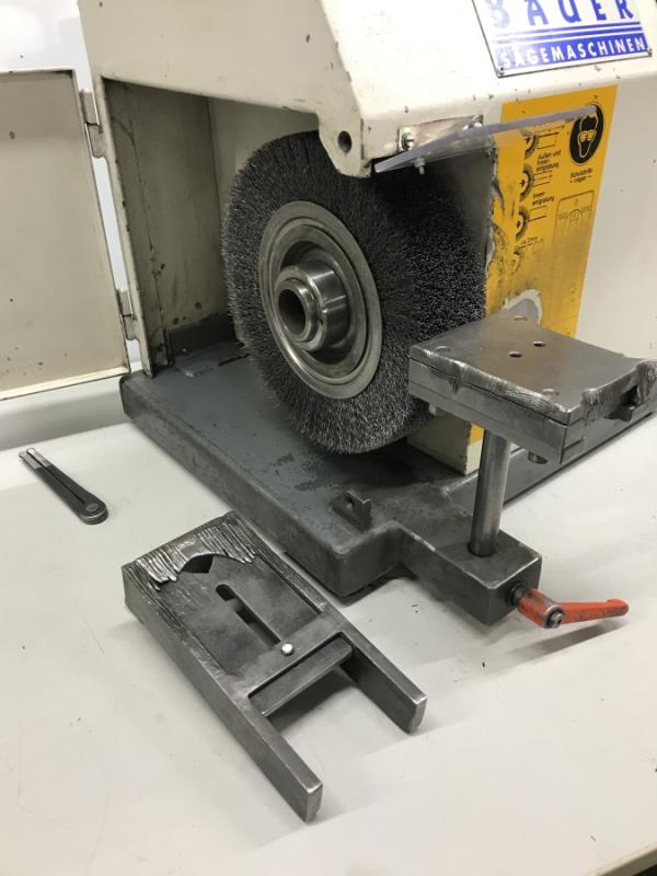 Bürstenentgratmaschine, Rohrentgratmaschine Bürstenentgratmaschine, Rohrentgratmaschine