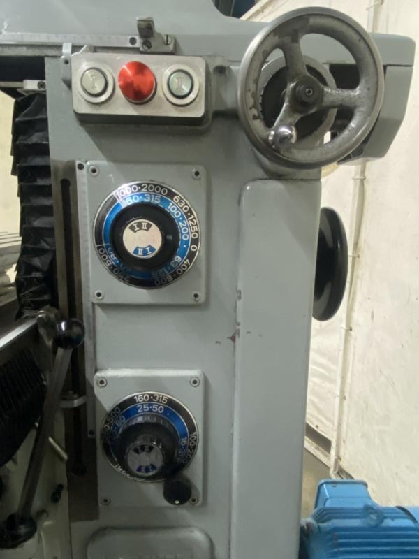 Univ. Werkzeugfräsmaschine